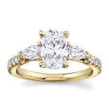 Famous Cushion-cut Diamond Engagement Rings